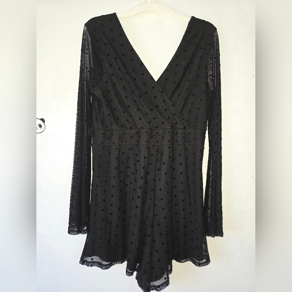 Torrid Black Long Sleeve Romper. Size 00 - Picture 5 of 7